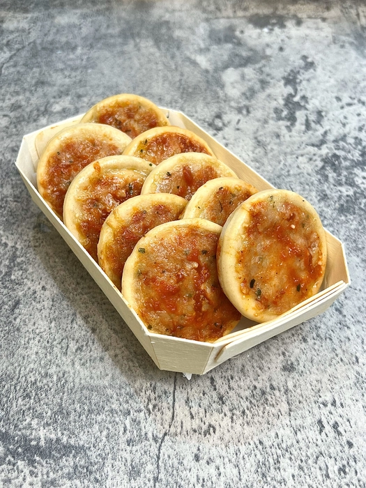 Bite-sized Italian Margherita pizza.